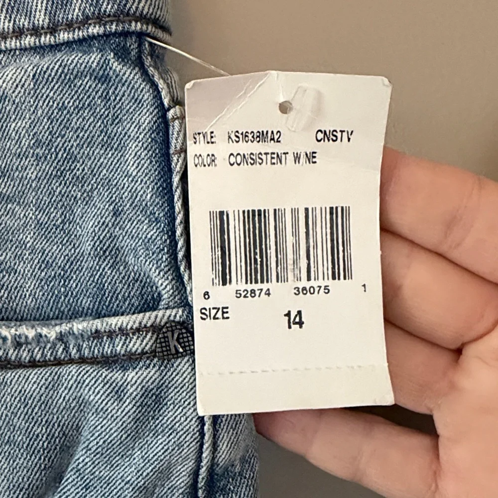 Kut From the Kloth High Rise Jane Long Short Size 14 Denim Jean Blue‎ Distressed - Picture 2 of 8
